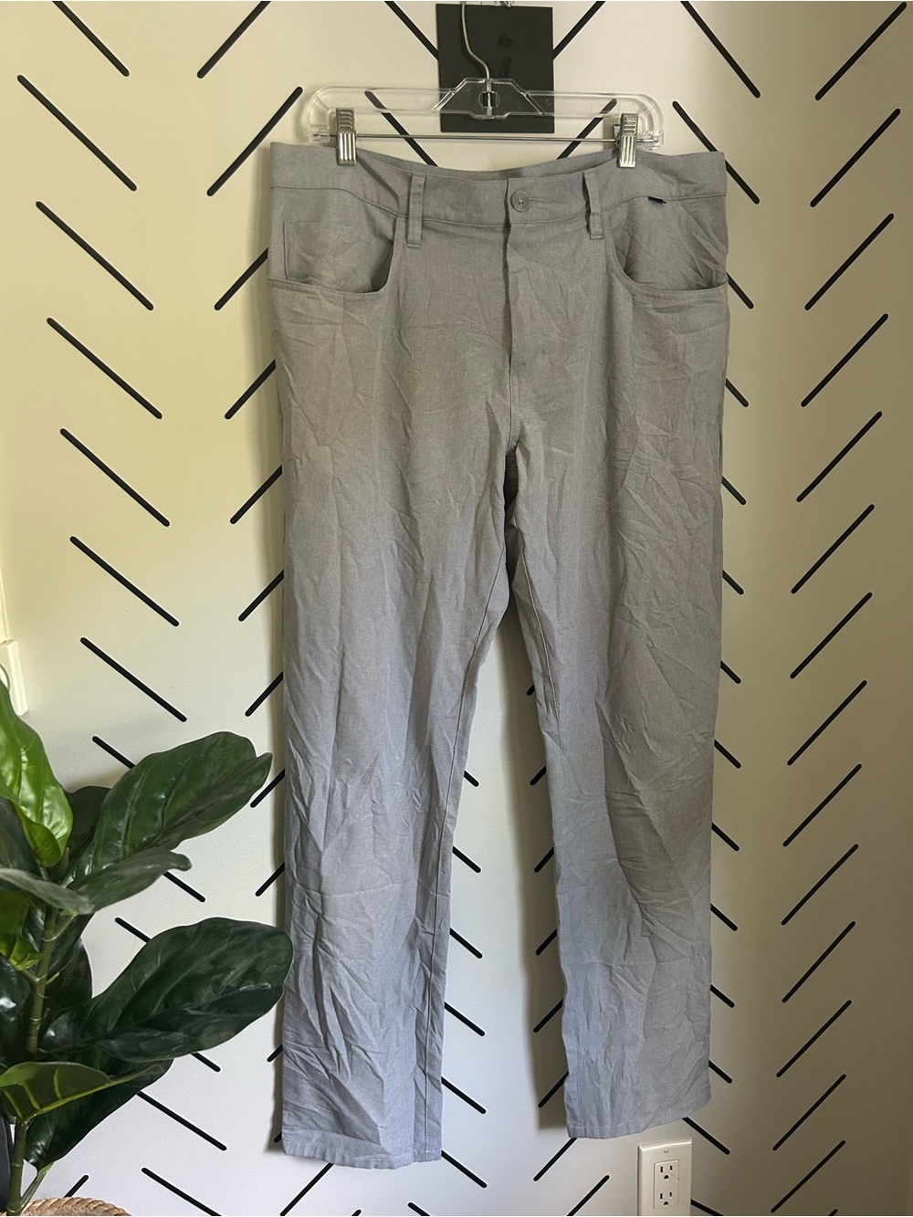 Travis Mathew open to close trousers in heather sleet golf pants